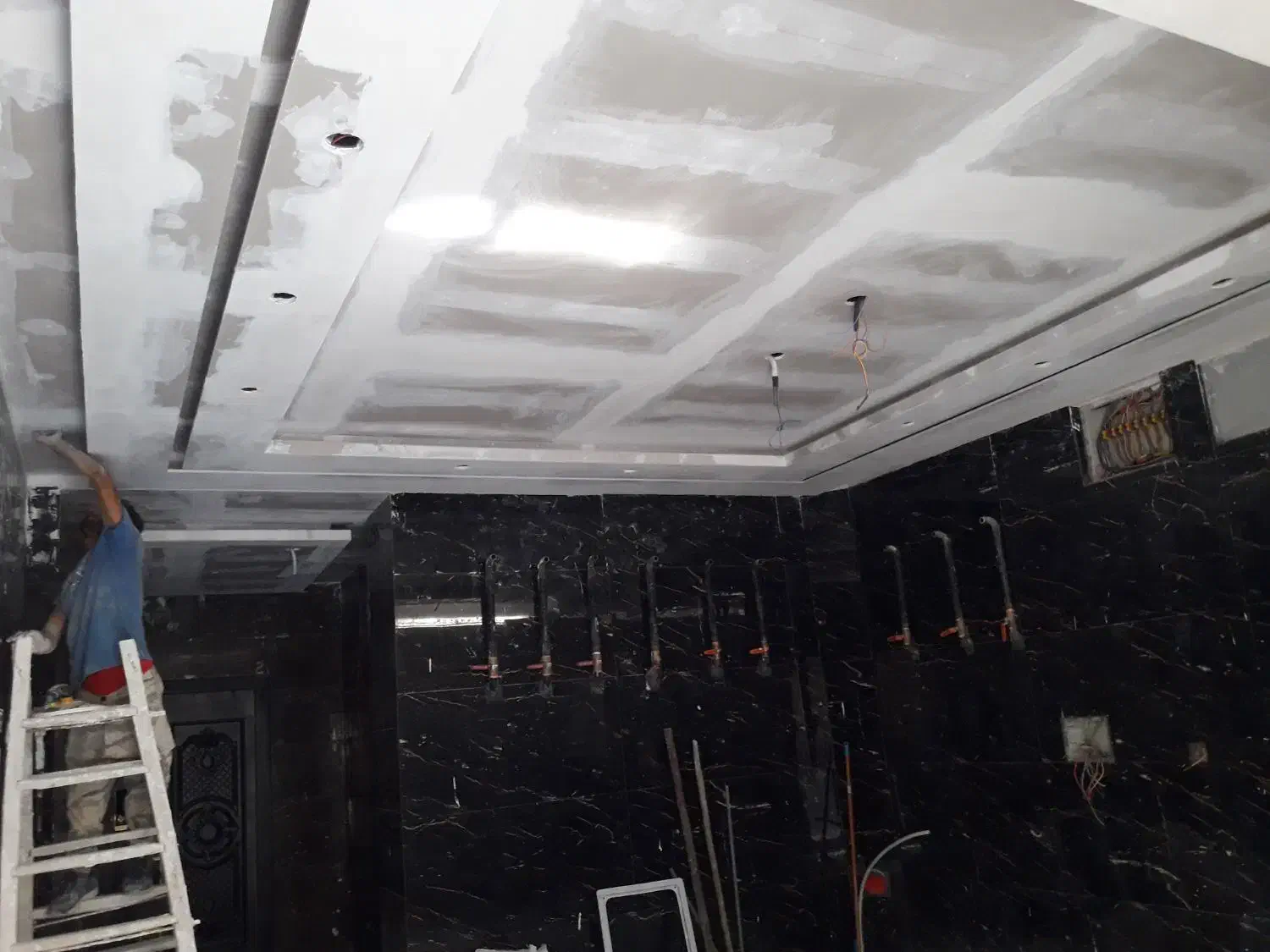 استخدام نیروی نقاشی ساختمان|استخدام معماری، عمران و ساختمانی|سبزوار, پاسداران|دیوار