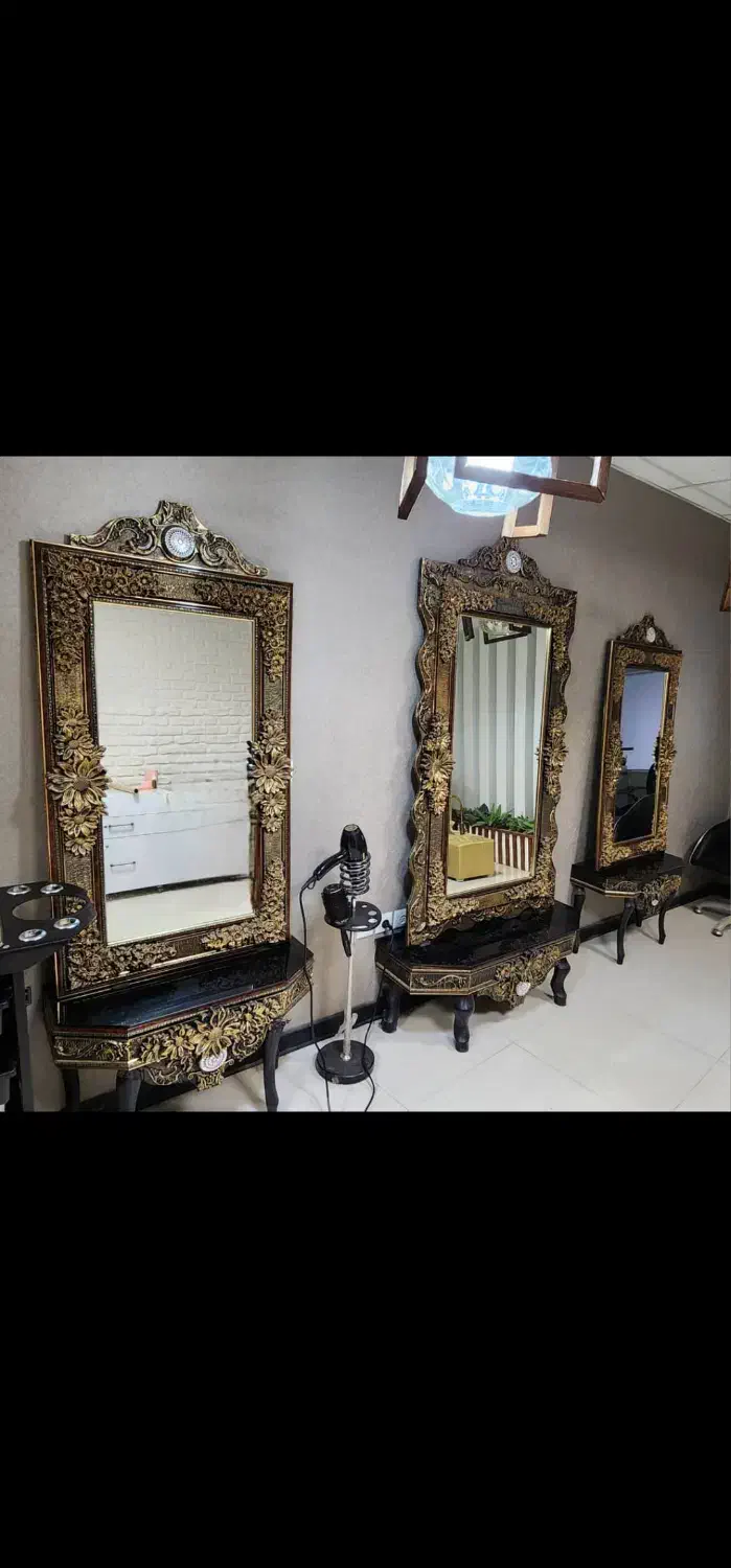 فروش فوری آینه و کنسول (( تخفیف خورده))|آرایشگاه و سالن‌های زیبایی|سلمان‌شهر, |دیوار