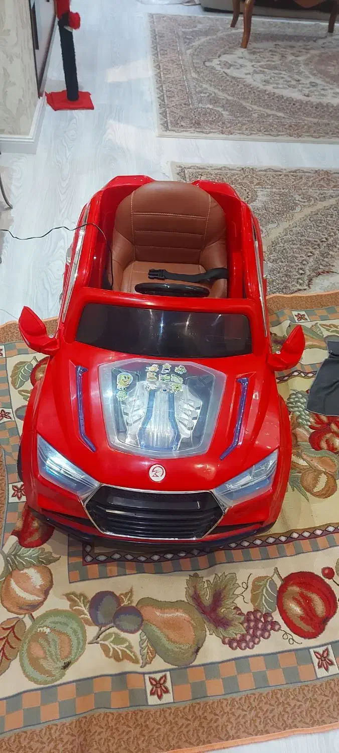 ماشین شارژی در حد نو|اسباب‌بازی بچه|اردبیل, |دیوار