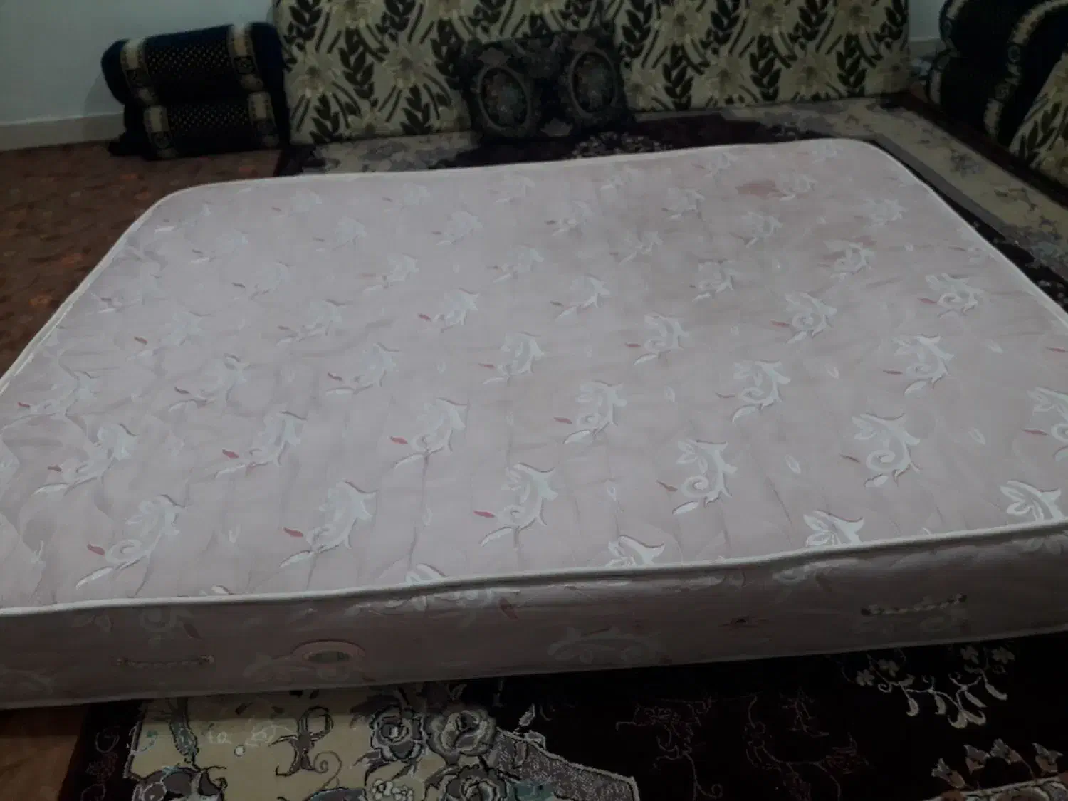 تشک|تشک تختخواب|دزفول, |دیوار