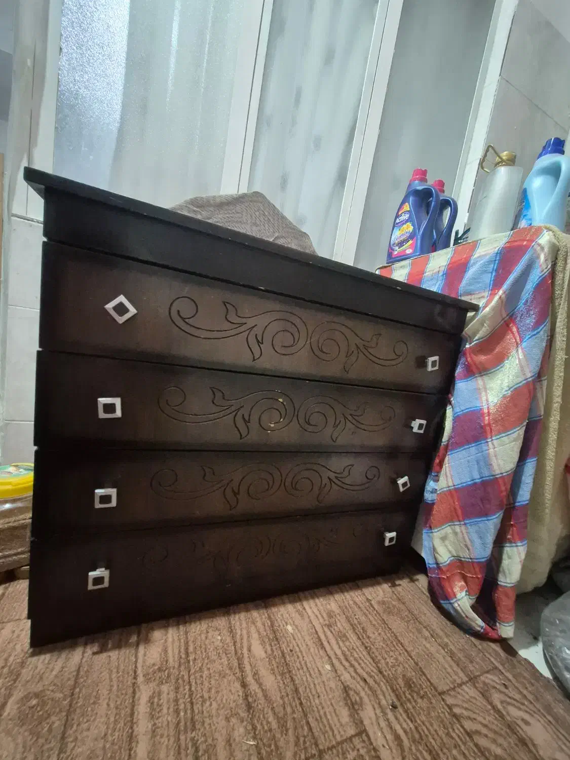 دراور|جاکفشی، کمد، دراور|کرج, حصارک بالا|دیوار