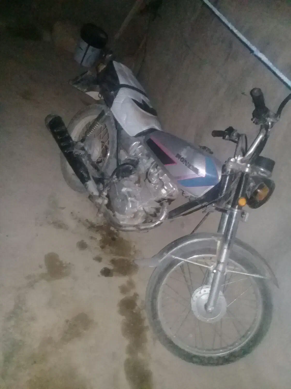 هندا مزایده ۸۴|موتورسیکلت|بجنورد, |دیوار