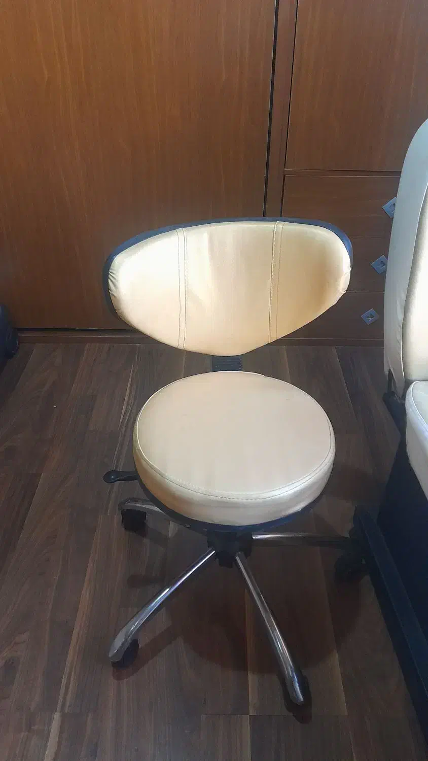 فروش صندلی اصلاح و کوتاهی/شینیون آرایشگاه|آرایشگاه و سالن‌های زیبایی|قزوین, |دیوار