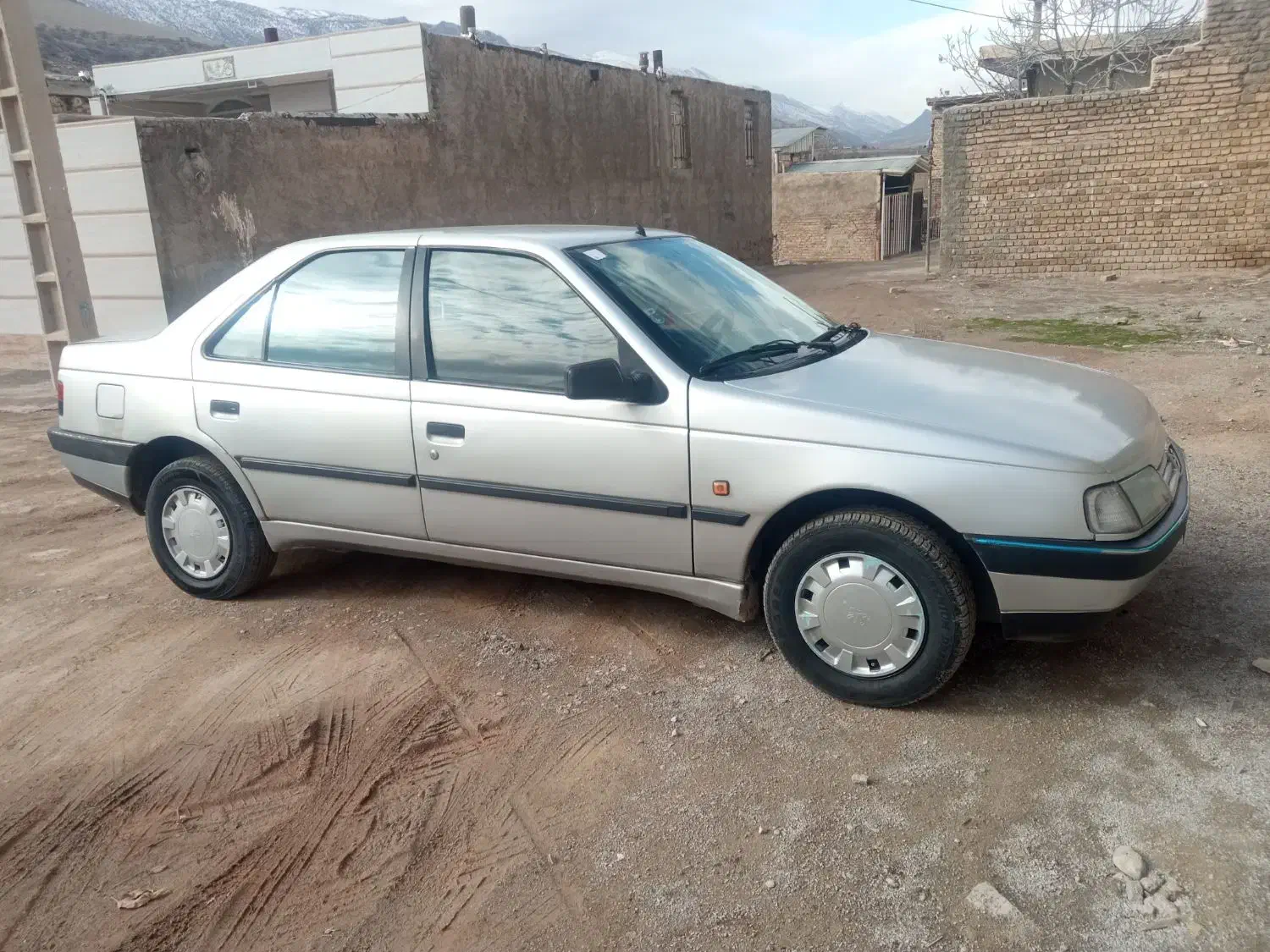 پژو 405|خودرو کلاسیک|خرم‌آباد, |دیوار