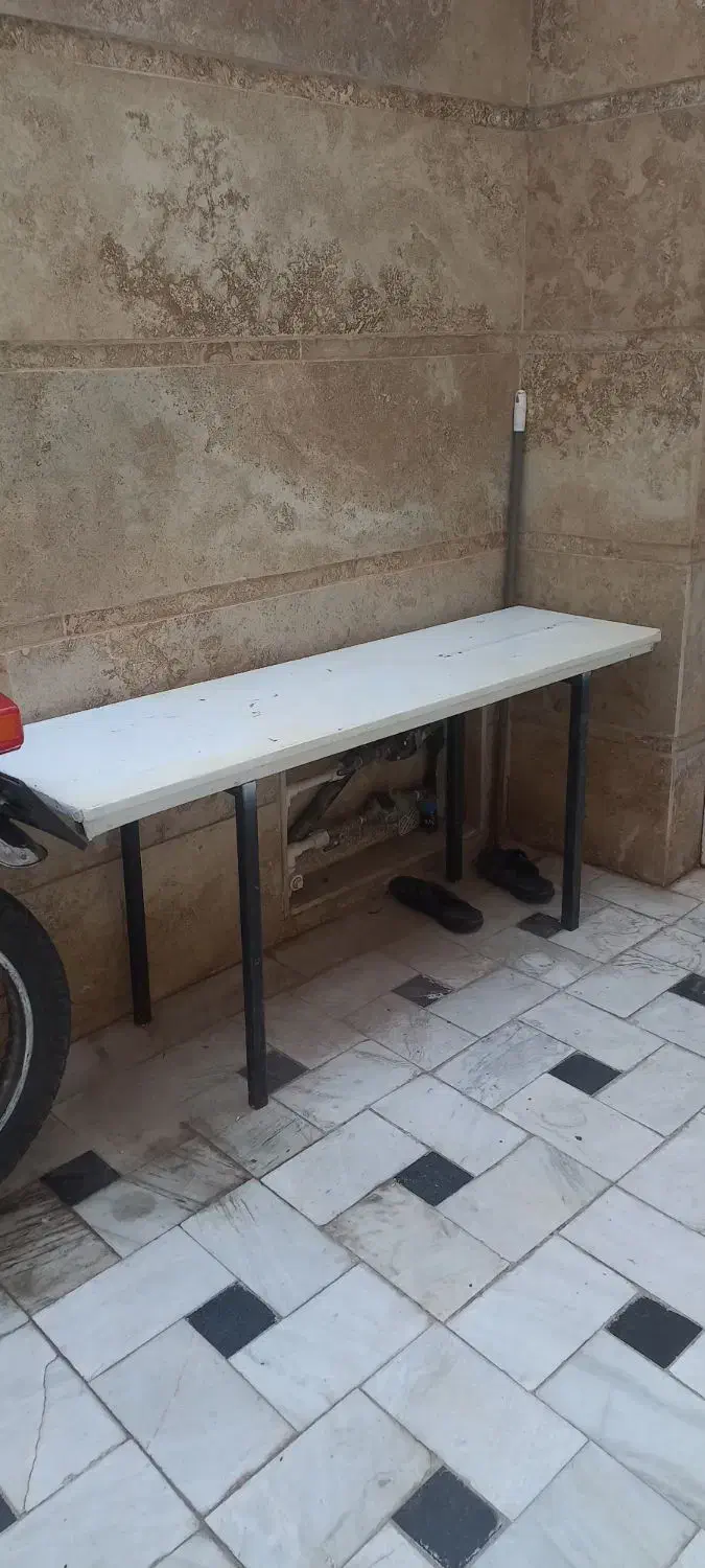 میز|میز تحریر و کامپیوتر|قم, نخودی|دیوار