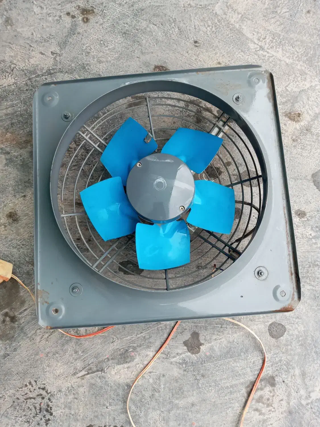 فن درحدنو|پنکه و تصفیه‌کنندهٔ هوا|دزفول, |دیوار