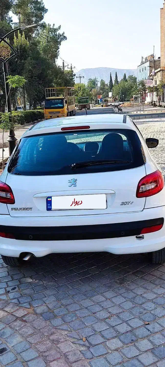 پژو 207دنده مدل 97|خودرو سواری و وانت|زرقان, |دیوار
