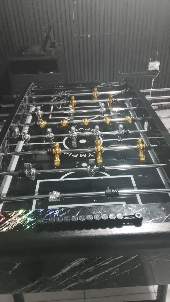 فوتبال دستی|ورزشهای توپی|رباطکریم, رباطکریم|دیوار