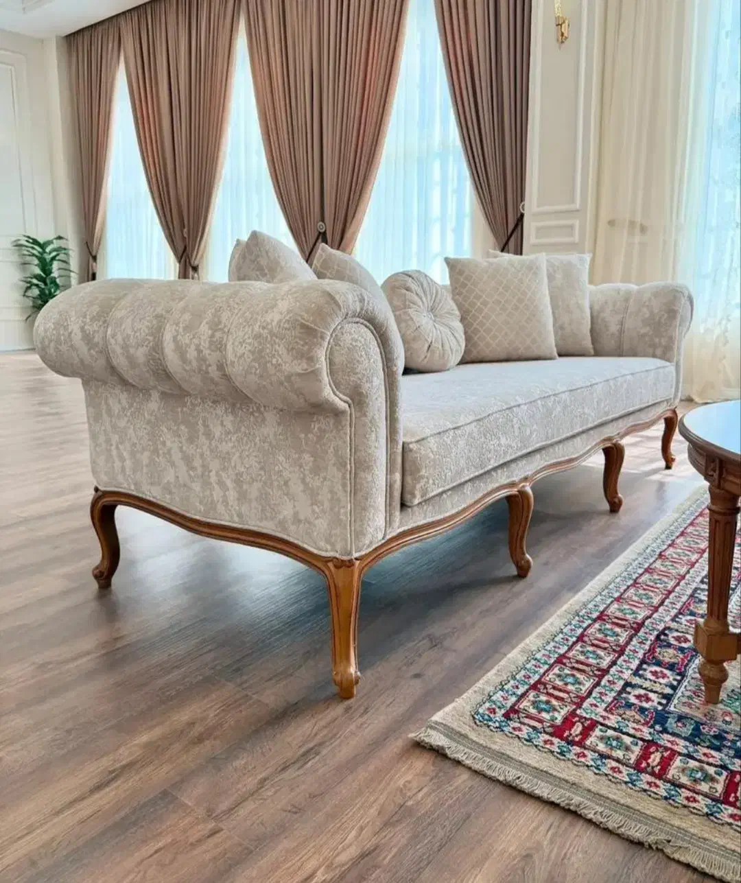 انواع مبل استیل کلاسیک چستر کویین فرانسوی|مبلمان خانگی و میز عسلی|رباط‌کریم, وهن آباد|دیوار