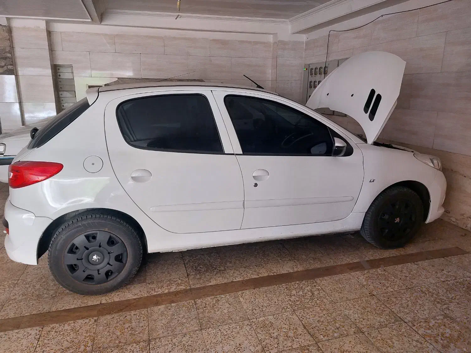 پژو ۲۰۷ مدل برج ۹۸.۱۱ کم کارکرد|خودرو سواری و وانت|ری, صفاییه (چشمه علی)|دیوار