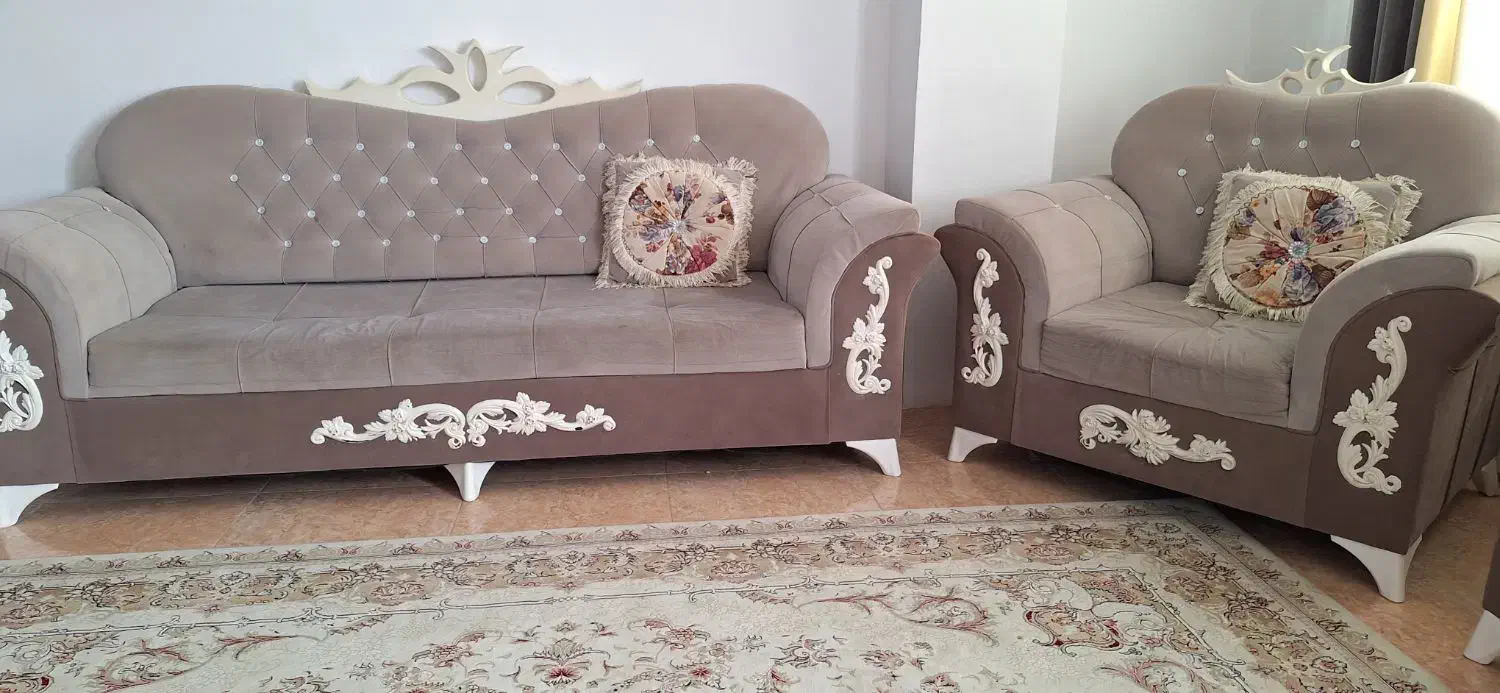 مبل هشت نفره+میز جلو مبلی+میز غذاخوری ۴ نفره|مبلمان خانگی و میز عسلی|آستارا, |دیوار