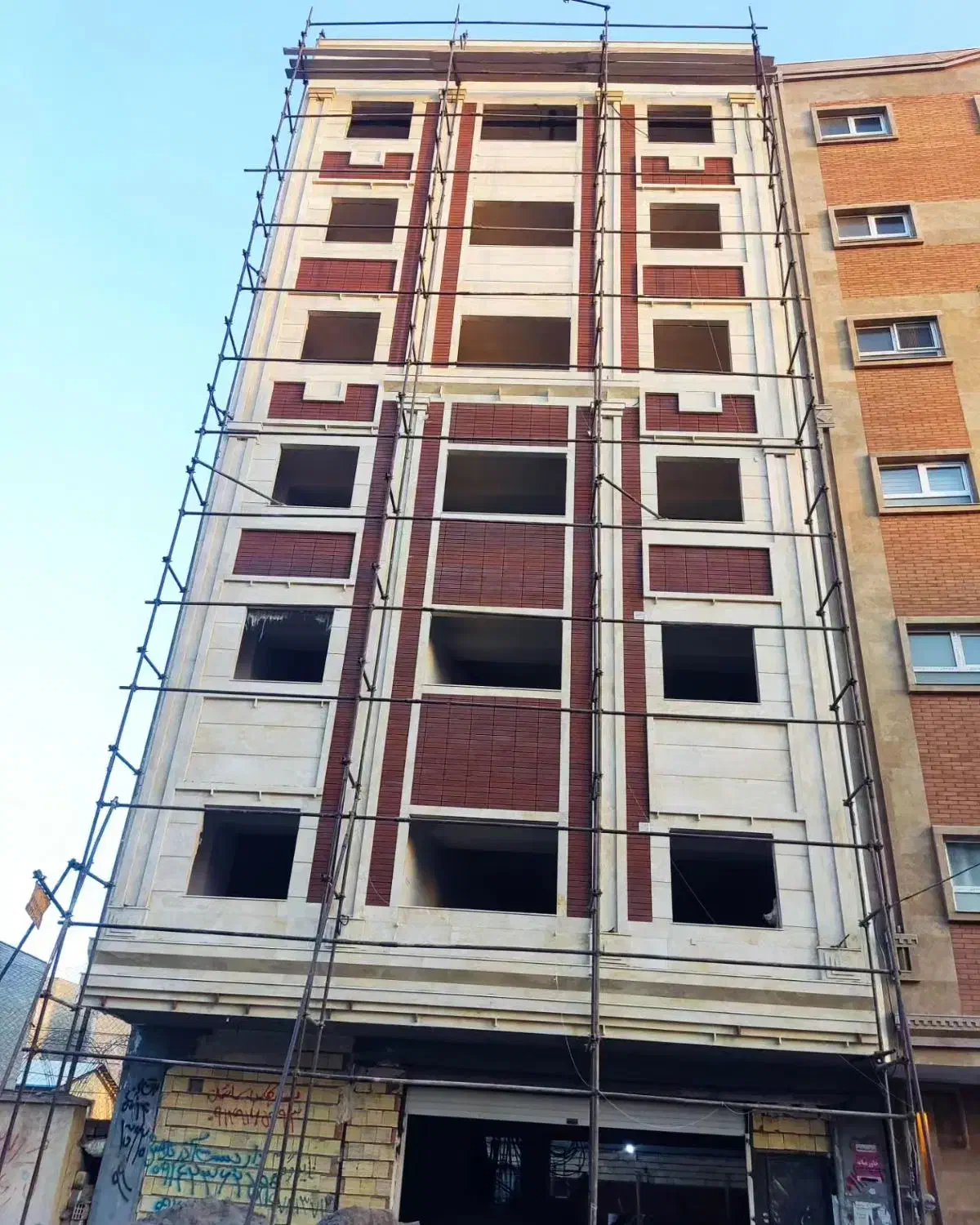 نماکار ساختمان نزدیک به بیست سال سابقه|خدمات پیشه و مهارت|تبریز, |دیوار