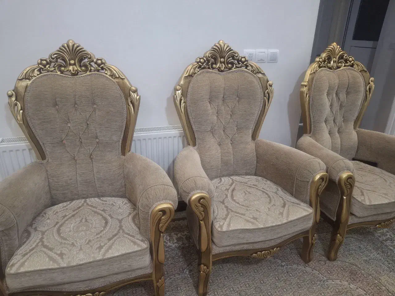 مبل سلطنتی|مبلمان خانگی و میز عسلی|گلپایگان, |دیوار