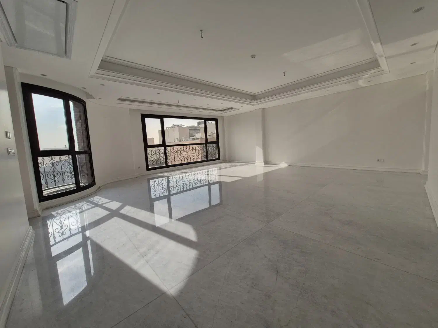 ۲۵۰متر۳خواب ۱ مستر شیک میدان احتشامیه