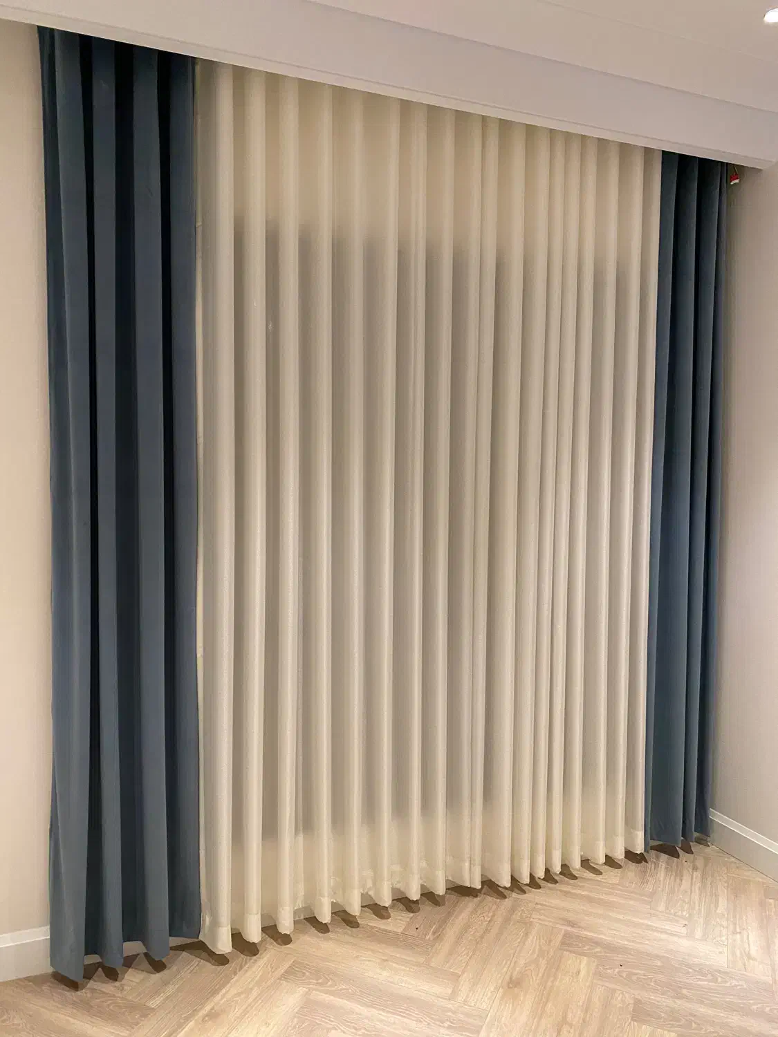 پرده مینیمال|پرده، رانر، رومیزی|تهران, گلستان (شهرک راه آهن)|دیوار