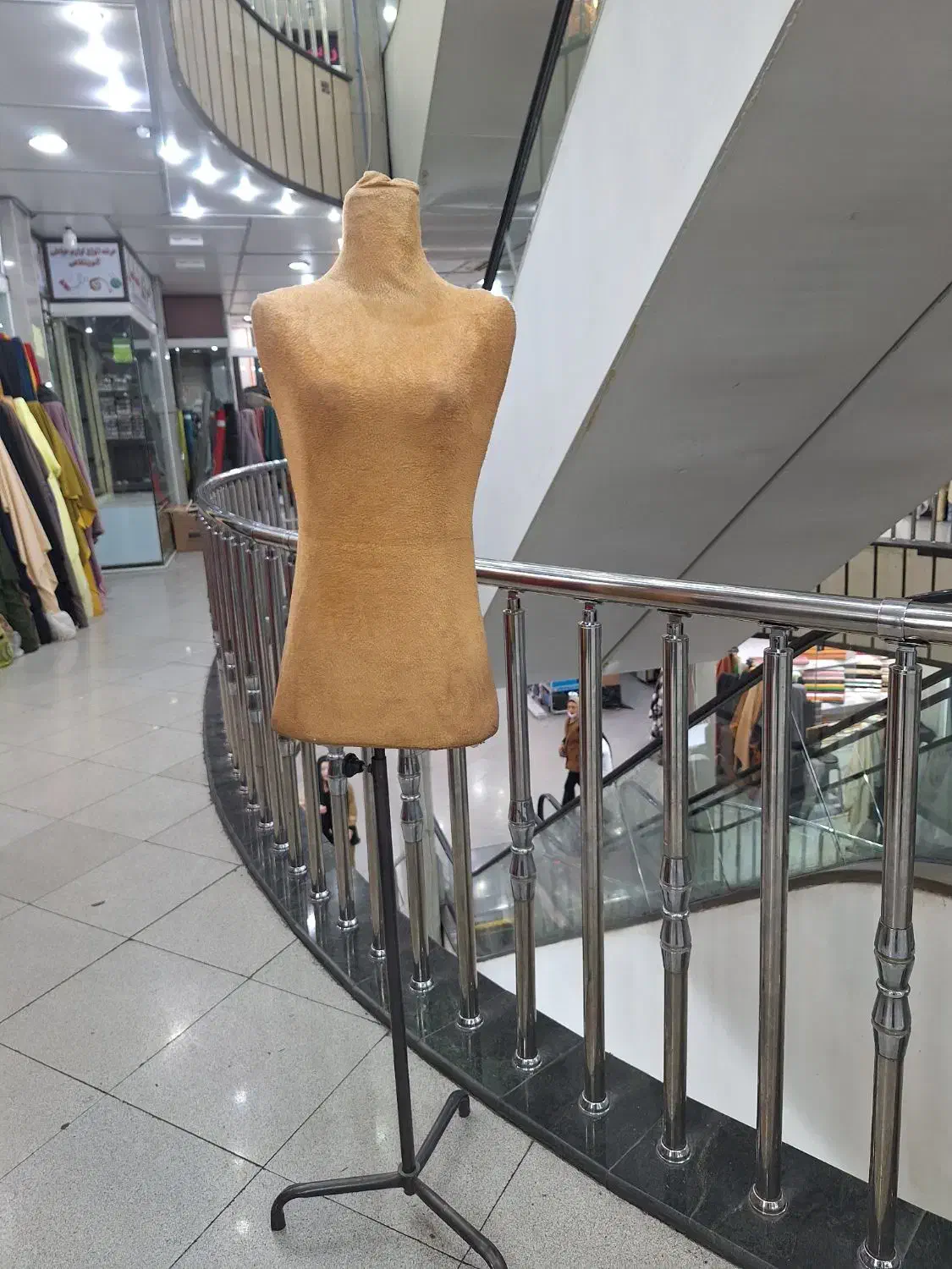 مانکن|فروشگاه و مغازه|شیراز, سینما سعدی|دیوار