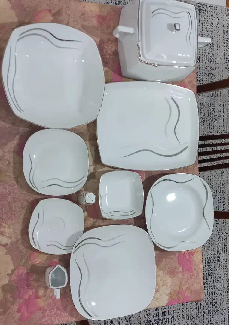 سرویس ۲۴نفره چینی مقصود درحدنو|ظروف سرو و پذیرایی|مریوان, |دیوار