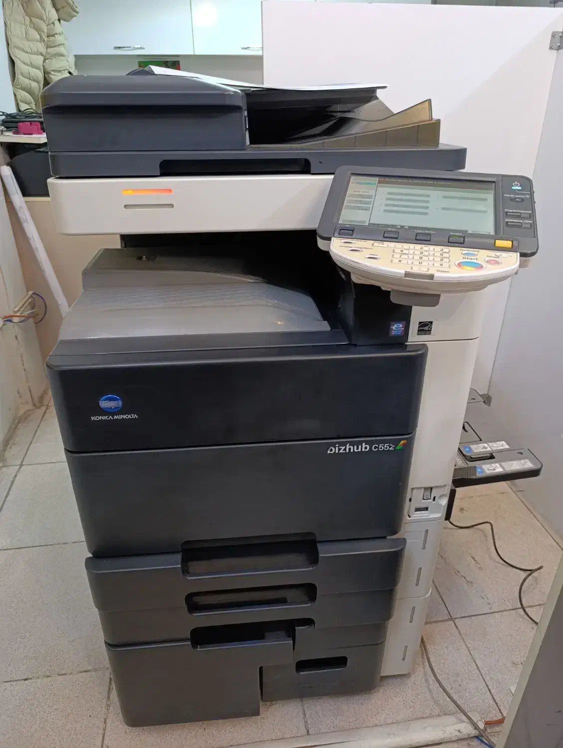 دستگاه کپی رنگی کونیکا مینولتا c552|پرینتر، اسکنر، کپی، فکس|تبریز, |دیوار