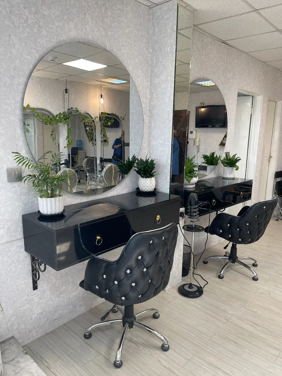 استخدام پرسنل فول مشتری|استخدام درمانی، زیبایی، بهداشتی|تهران, وحیدیه|دیوار