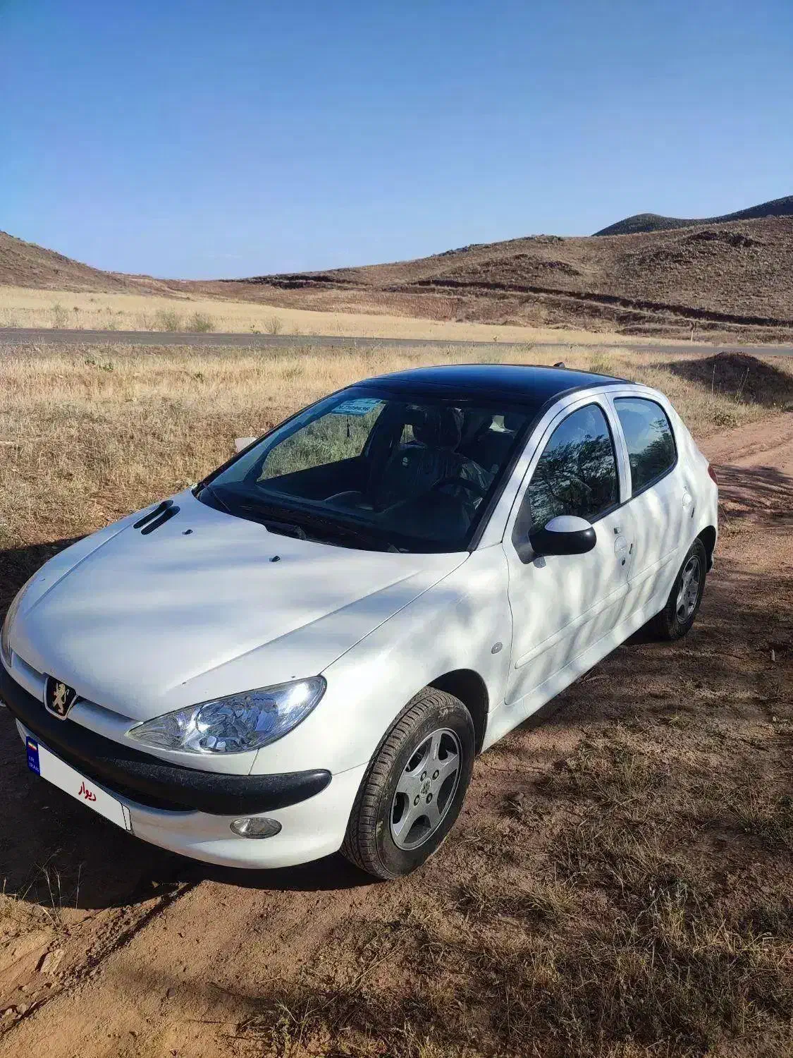 پژو۲۰۶|خودرو سواری و وانت|ساوه, |دیوار