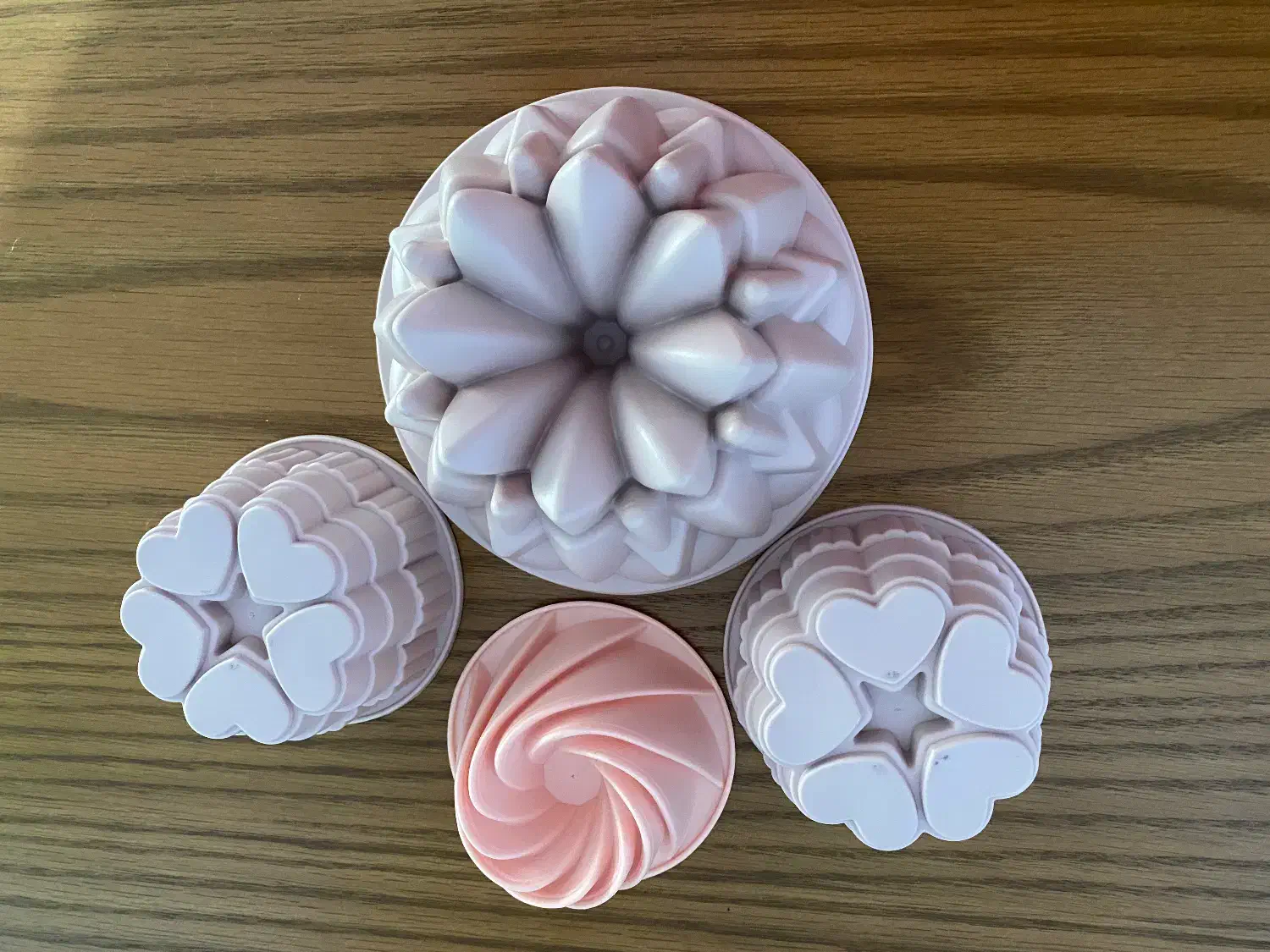 قالب ژله سیلیکونی|ظروف پخت‌وپز|ابهر, |دیوار