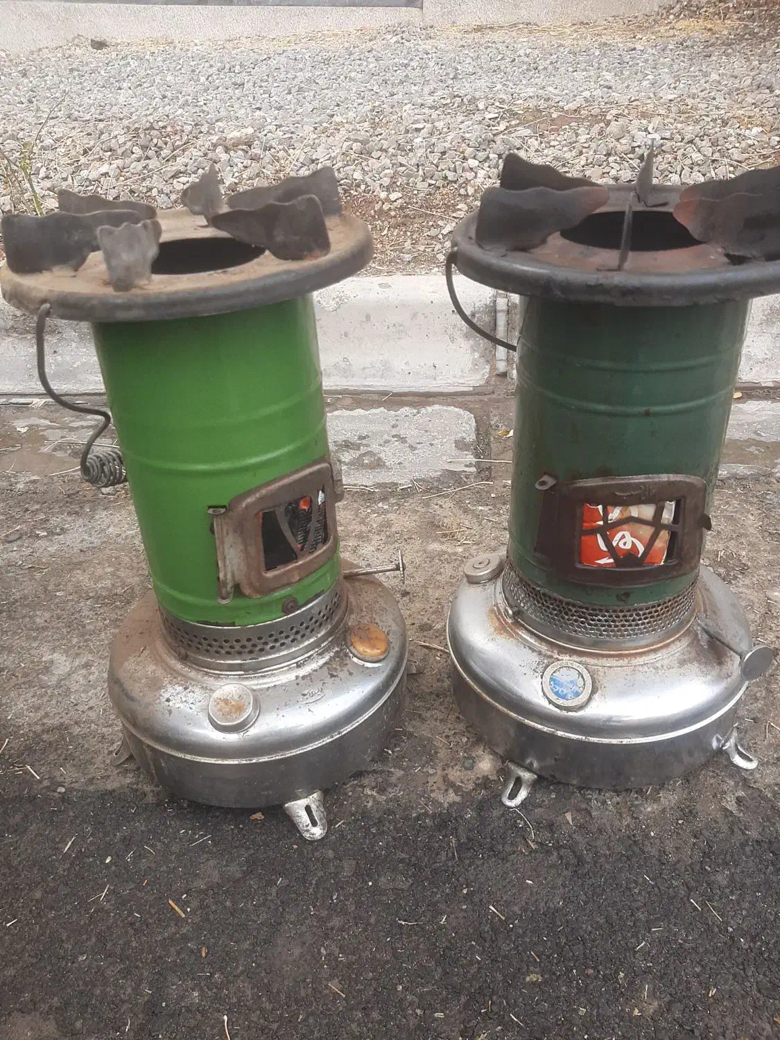 چراغ والور|کلکسیون اشیاء عتیقه|سبزوار, قائم|دیوار