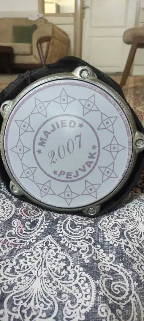 کاخن باجلد و تیمپو باجلد|سازهای سنتی|زاهدان, |دیوار