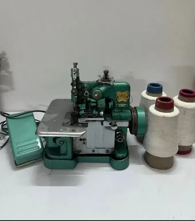 چرخ خیاطی|چرخ خیاطی و ریسندگی|نیشابور, مدرس|دیوار