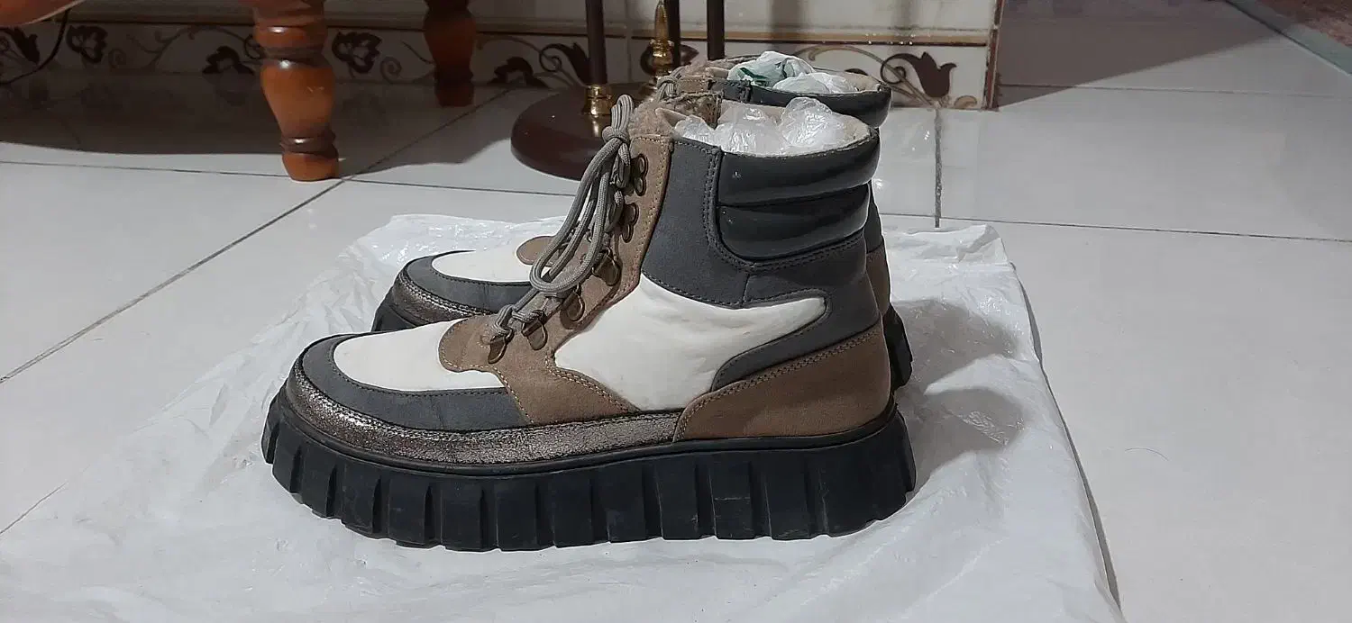 بوت لا استرادا کشور هلند نوی نو|کیف، کفش، کمربند|کرمانشاه, |دیوار