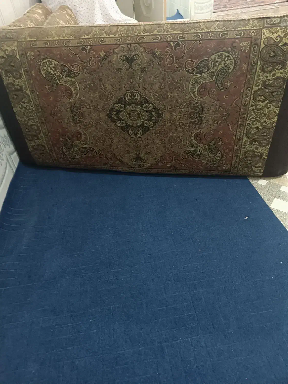 پشتی دوطرفه|پشتی|بروجرد, |دیوار