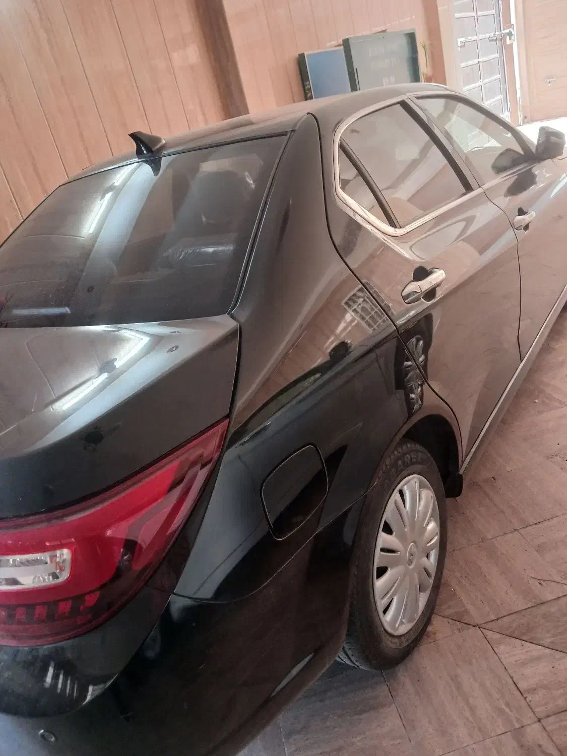 دنا پلاس ۴۰۲ مشکی|خودرو سواری و وانت|قم, باجک دو|دیوار