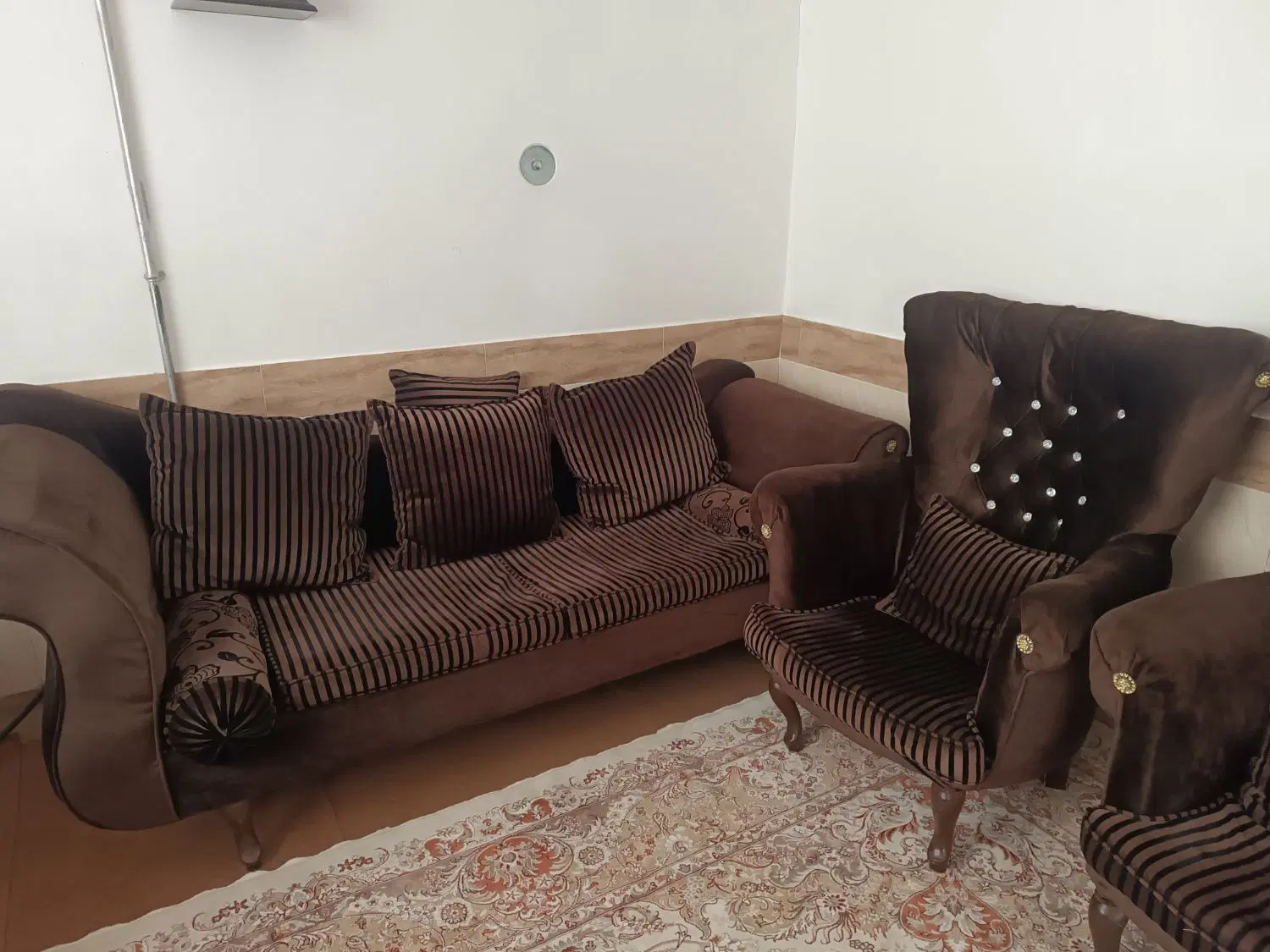 مبل|مبلمان خانگی و میز عسلی|گناباد, |دیوار