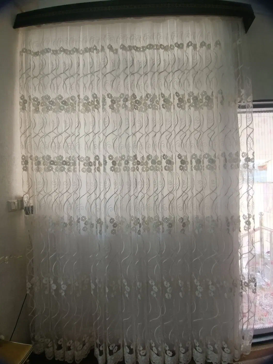 پرده‌ پذیرایی به همراه کتیبه|پرده، رانر، رومیزی|صومعه‌سرا, |دیوار