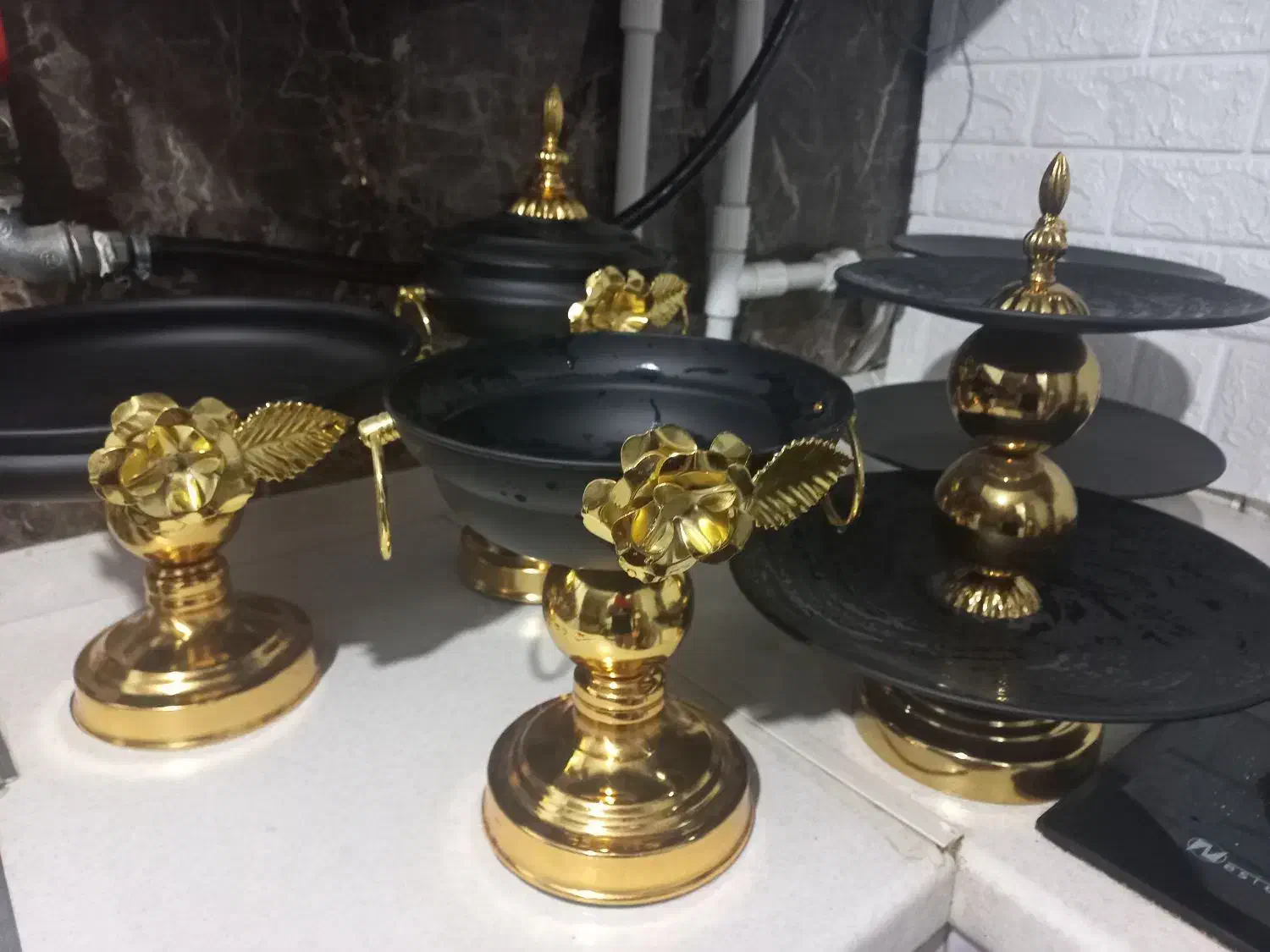 تزیینی ویترینی|ظروف سرو و پذیرایی|فولادشهر, B2|دیوار