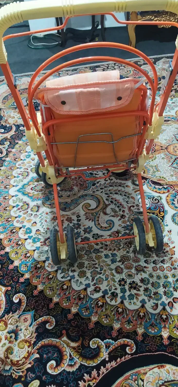 کالسکه بچه|کالسکه و لوازم جانبی|کردکوی, |دیوار