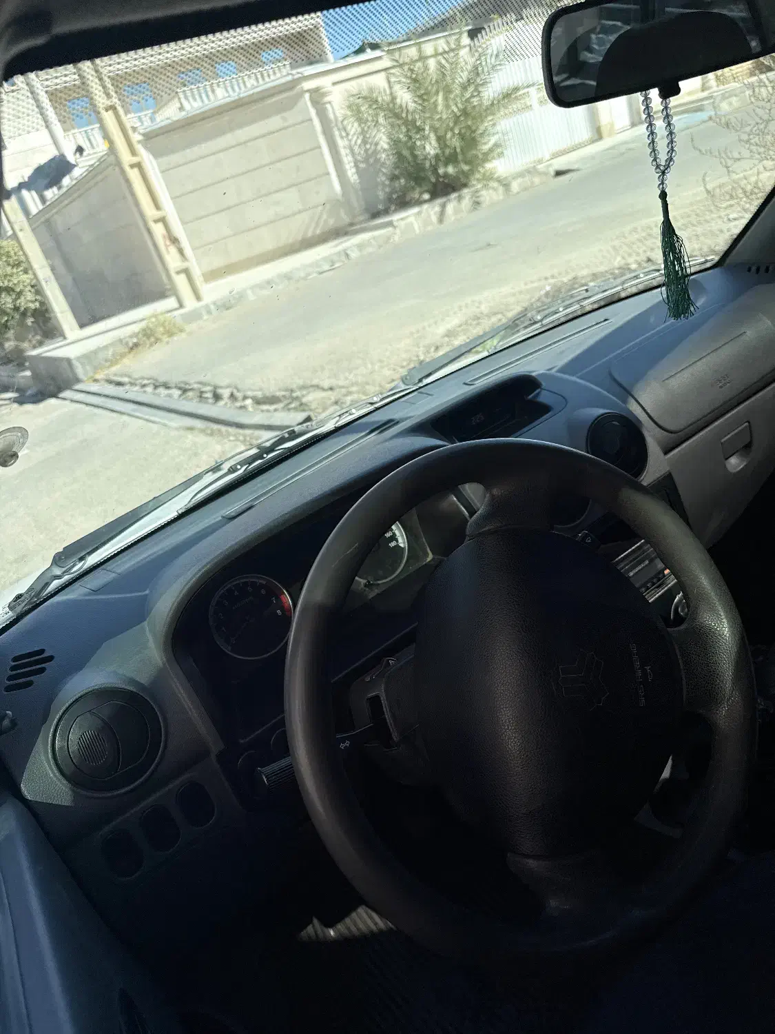 151مدل۱۴۰۳|خودرو سواری و وانت|شیراز, شهرک کوثر|دیوار