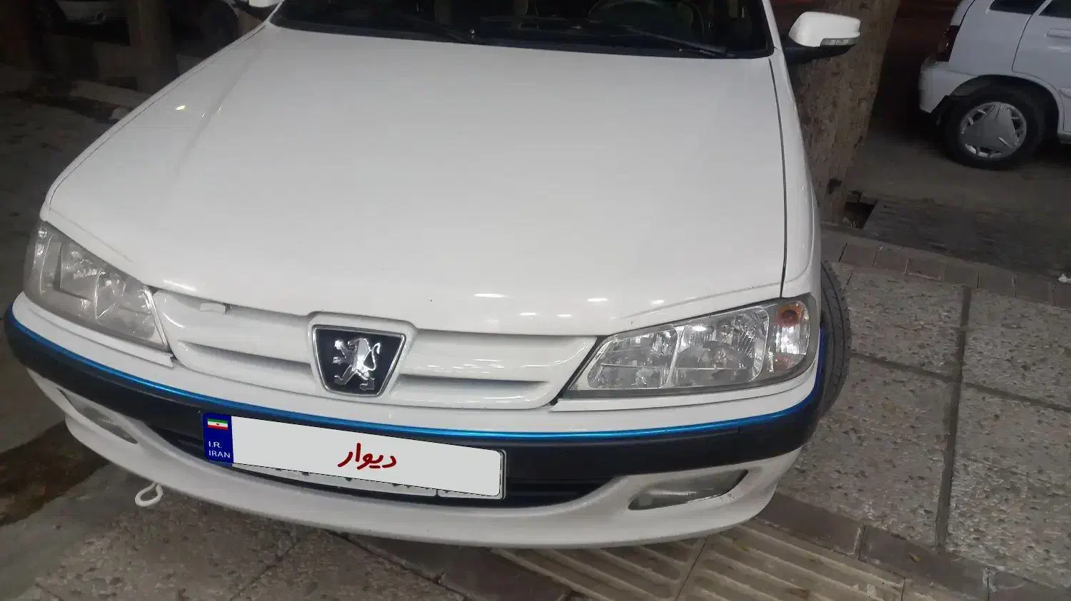 پارسt5مدل۹۹ سفید بدون رنگ|خودرو سواری و وانت|سیرجان, |دیوار