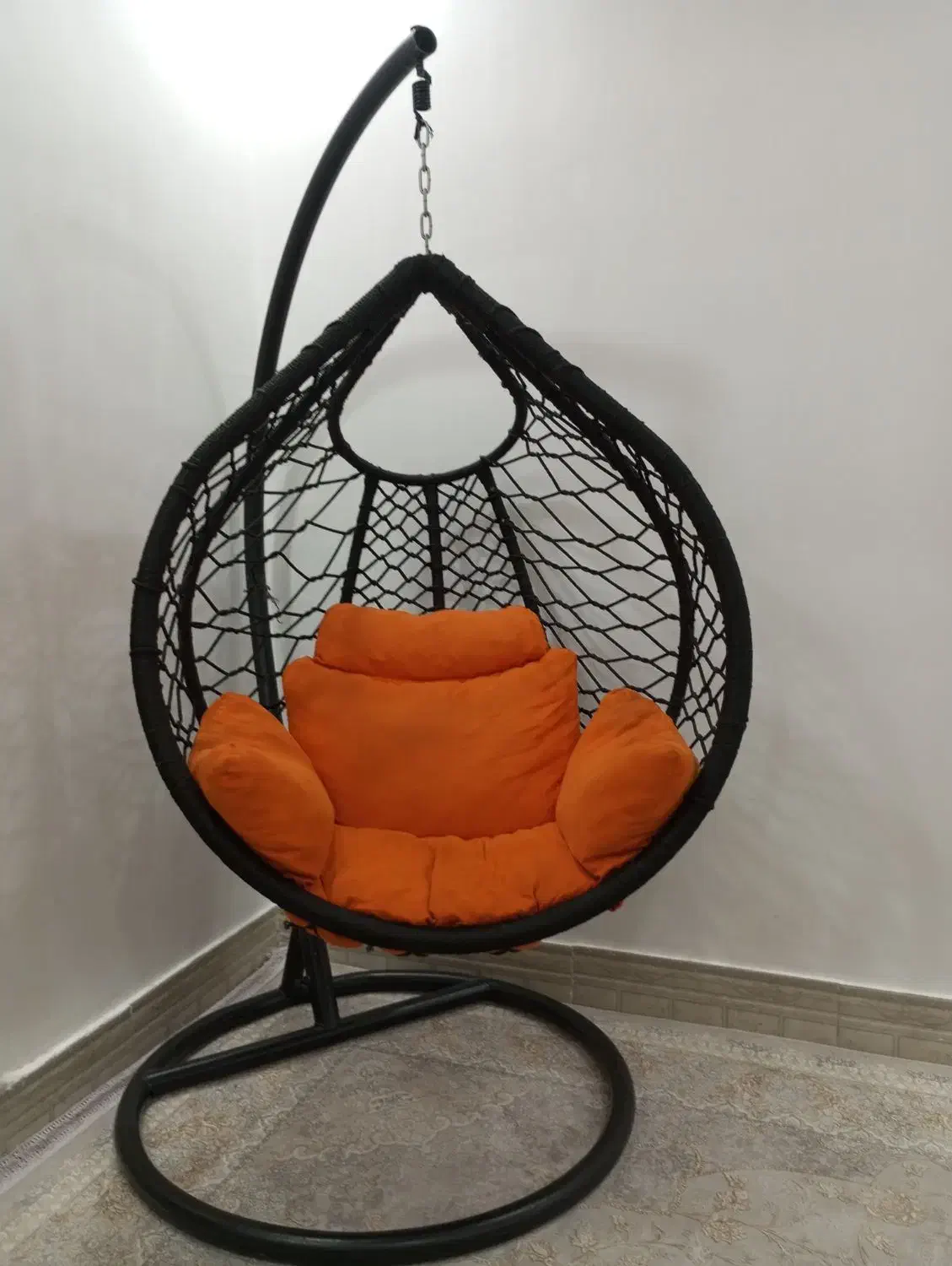 تاپ|صندلی و نیمکت|دوگنبدان, |دیوار