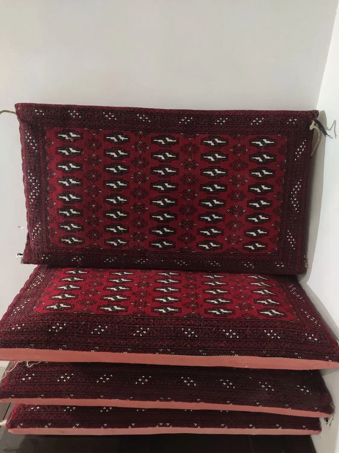 پشتی|پشتی|شاهرود, |دیوار