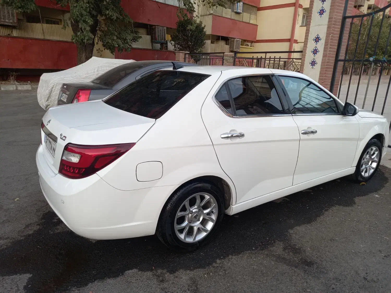 دنا پلاس  پنج دنده|خودرو سواری و وانت|تهران, شمشیری|دیوار