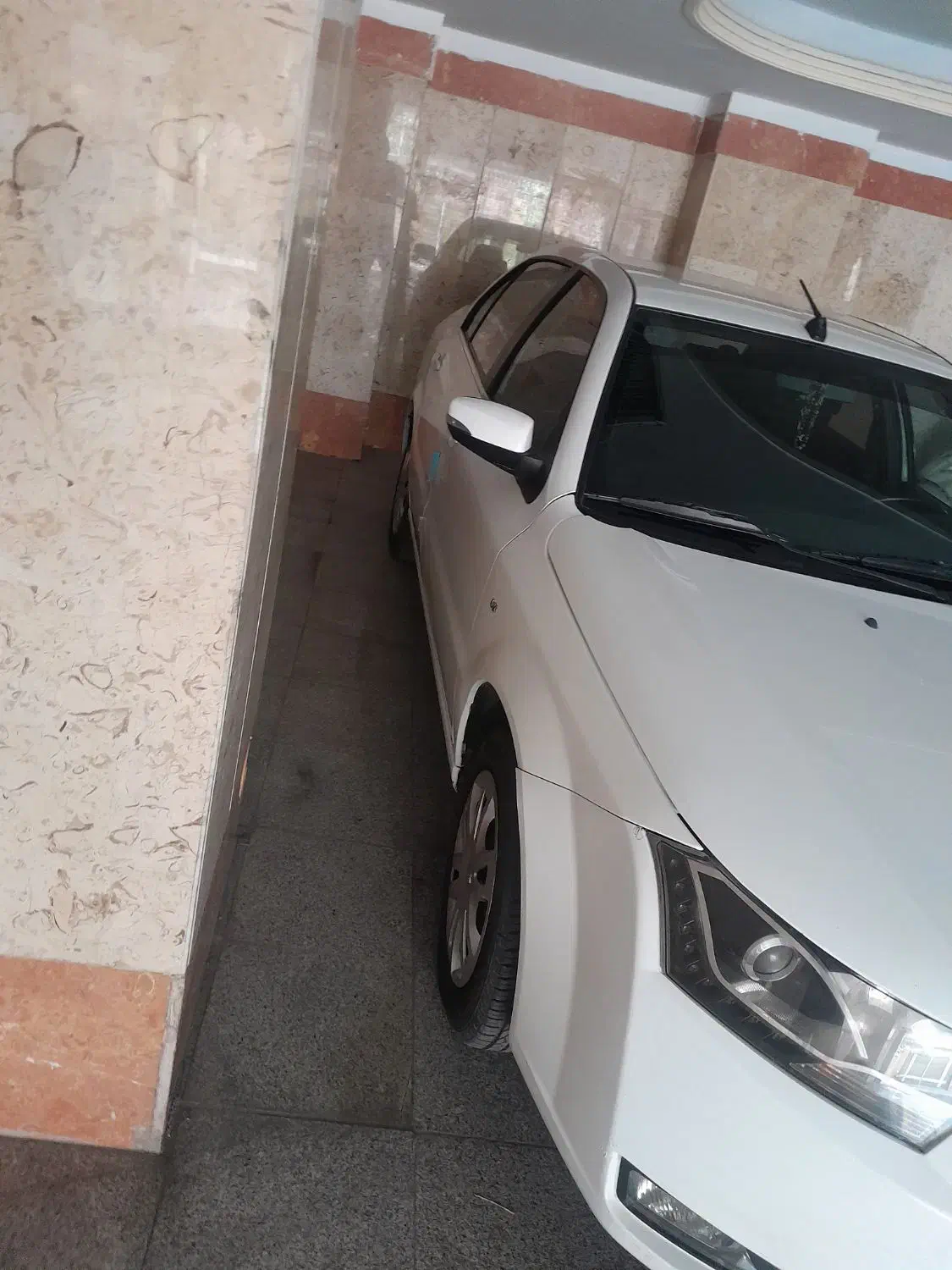 دنا سفید مدل 98 تیپ 1|خودرو سواری و وانت|تهران, علم و صنعت|دیوار