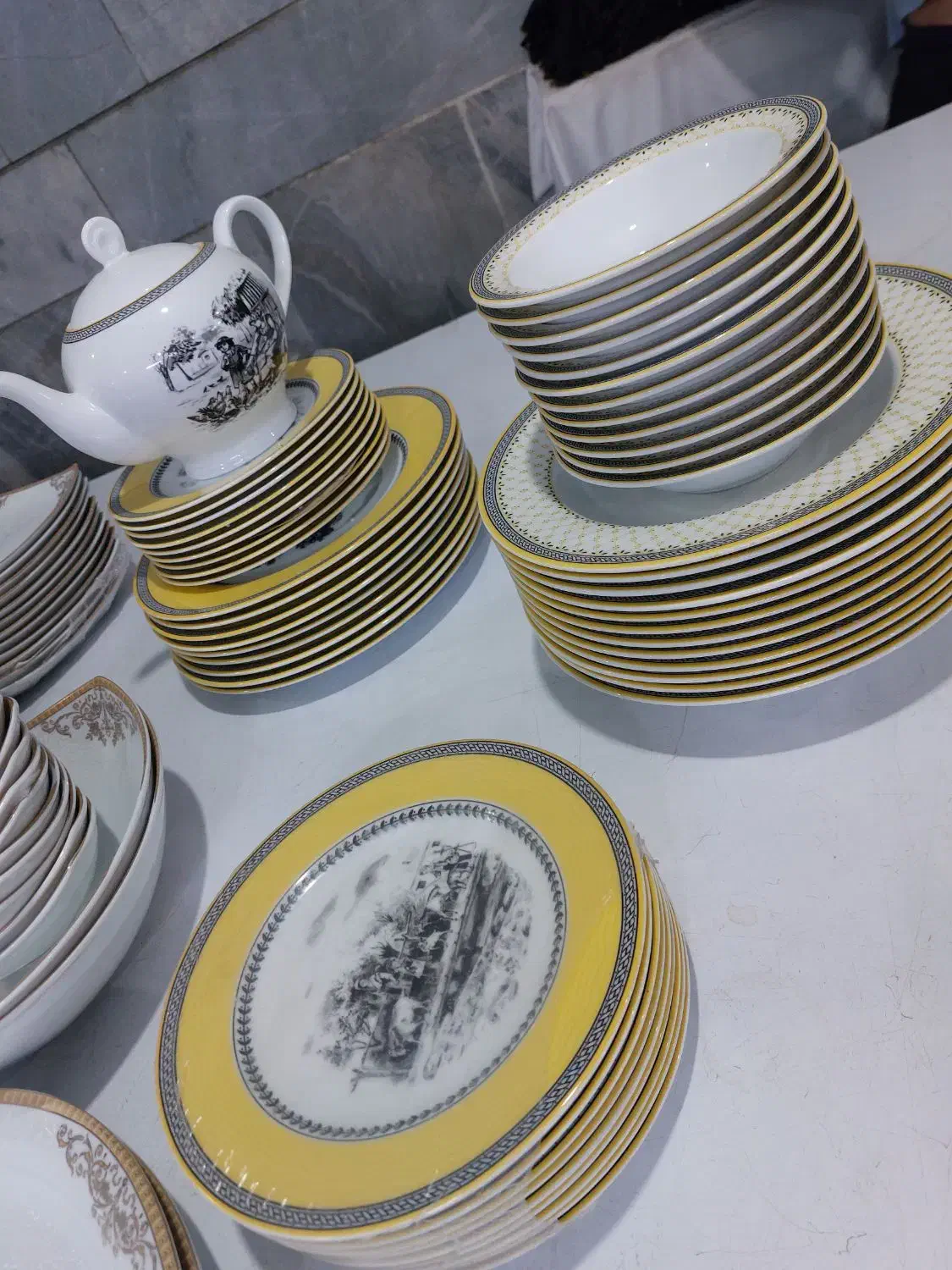 سرویس چینی ویلیج|ظروف سرو و پذیرایی|تهران, امام زاده عبدالله|دیوار