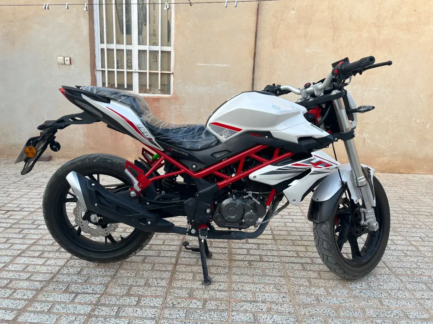 موتور بنلی 150 نیوفیس|موتورسیکلت|تربتحیدریه, شهرک ولیعصر|دیوار