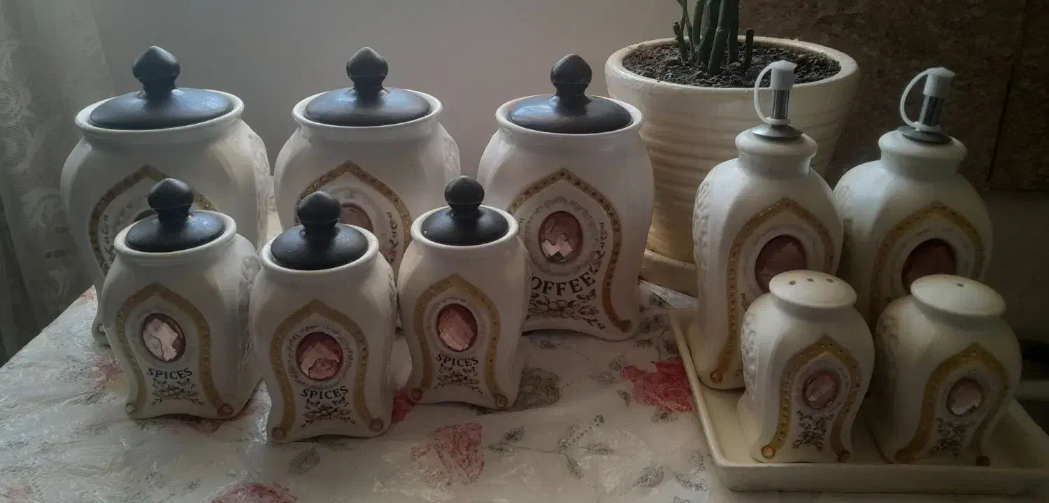 جای ادویه|ظروف نگهدارنده، پلاستیکی، یک‌بارمصرف|آستانه اشرفیه, |دیوار