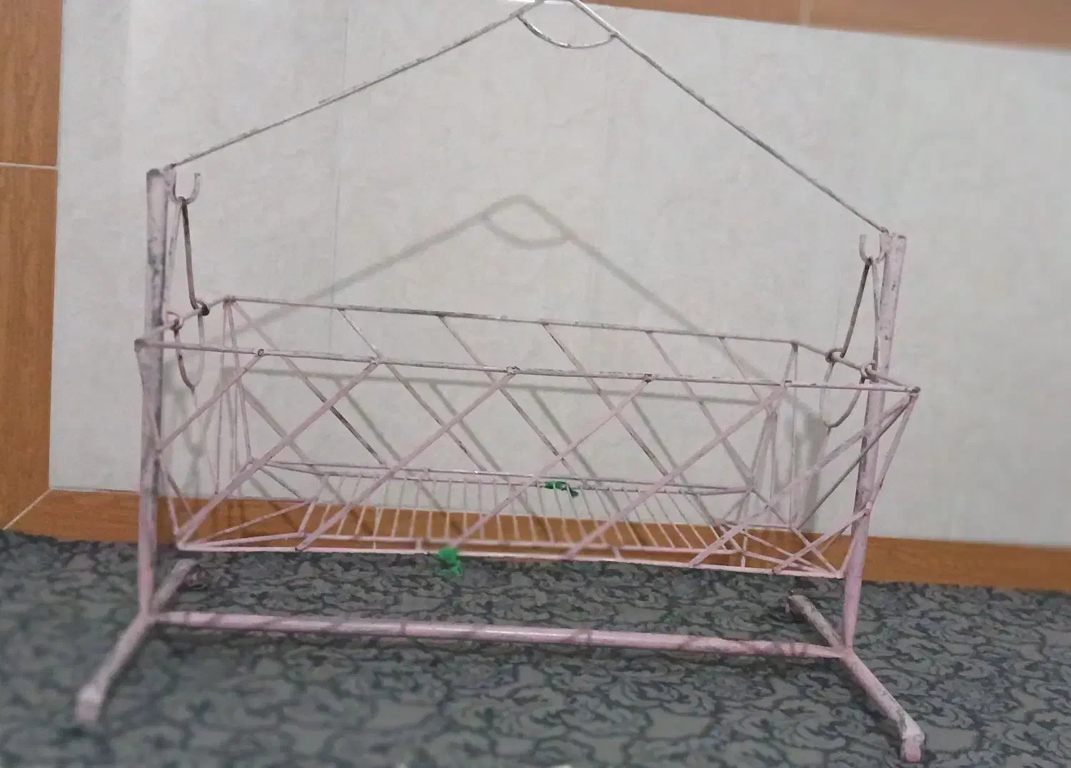 گهواره|اسباب و اثاث بچه|بروجرد, |دیوار