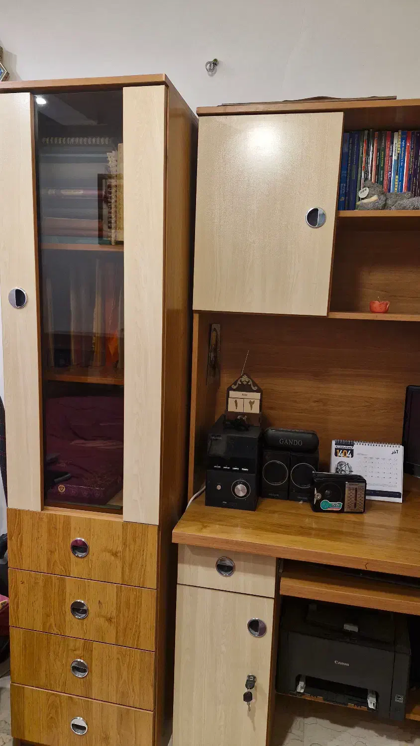 میز کامپیوتر و کمد کتاب|میز تحریر و کامپیوتر|تهران, سردارجنگل|دیوار