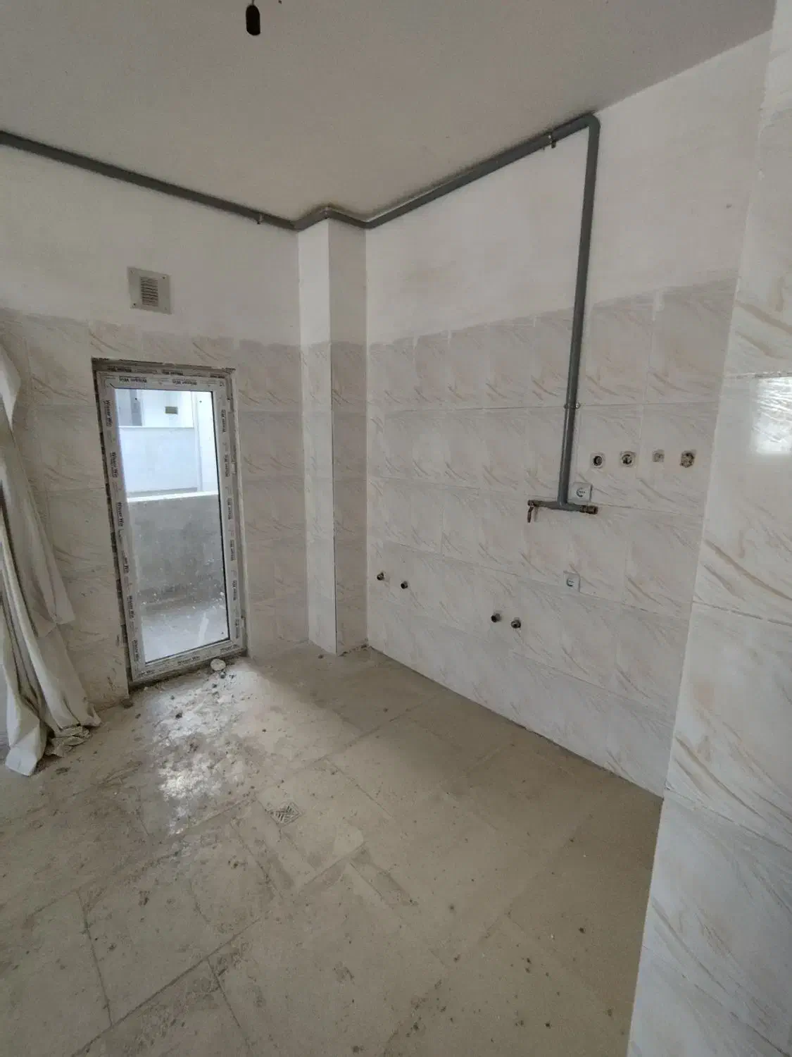 بهترین لوکیشن مهستان*مجتمع نوساز*پارکینگ سندی|فروش آپارتمان|هشتگرد, شهرک گلخانه|دیوار