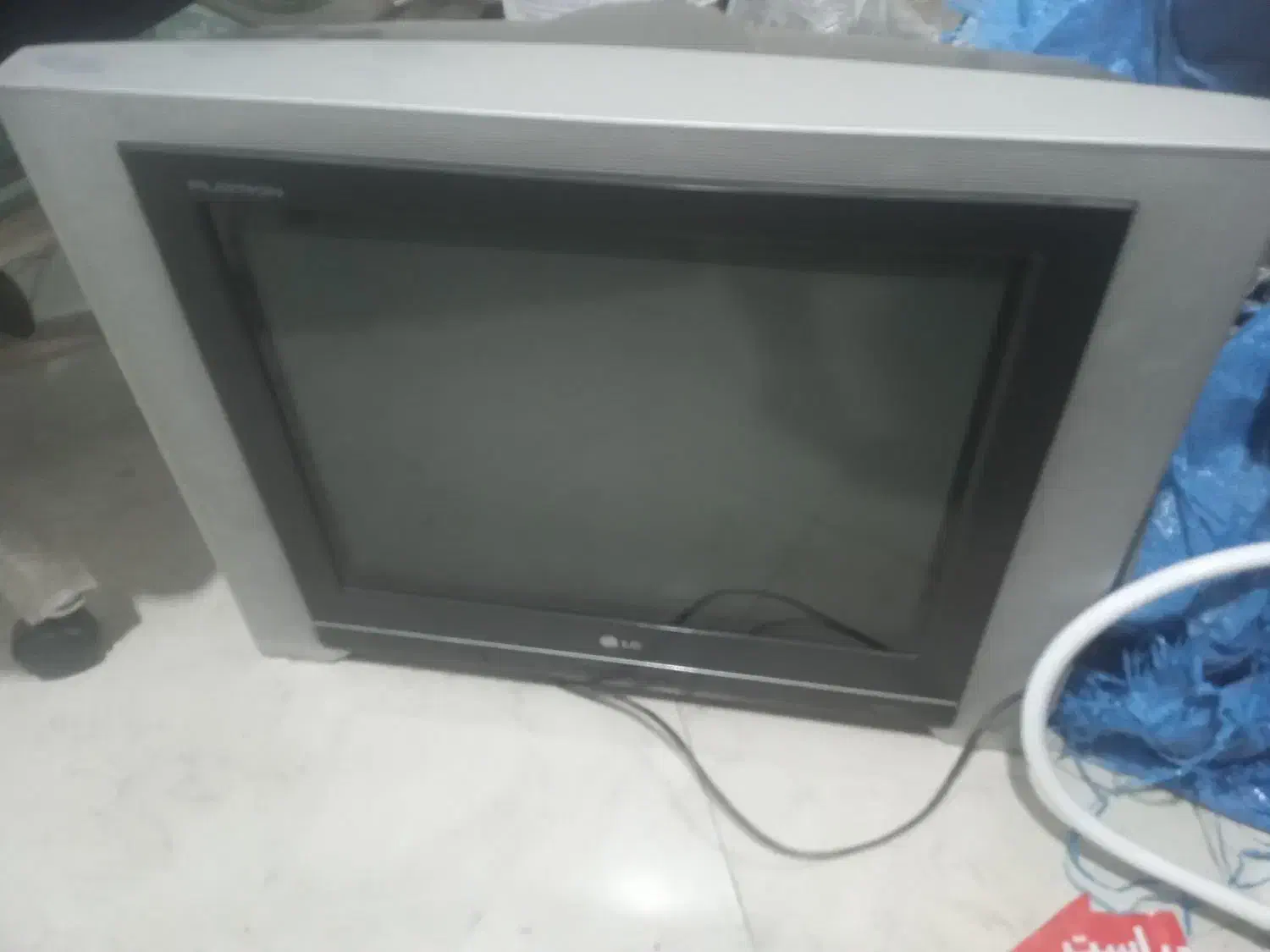 صندلی و میز|دفتر کار|گرگان, |دیوار