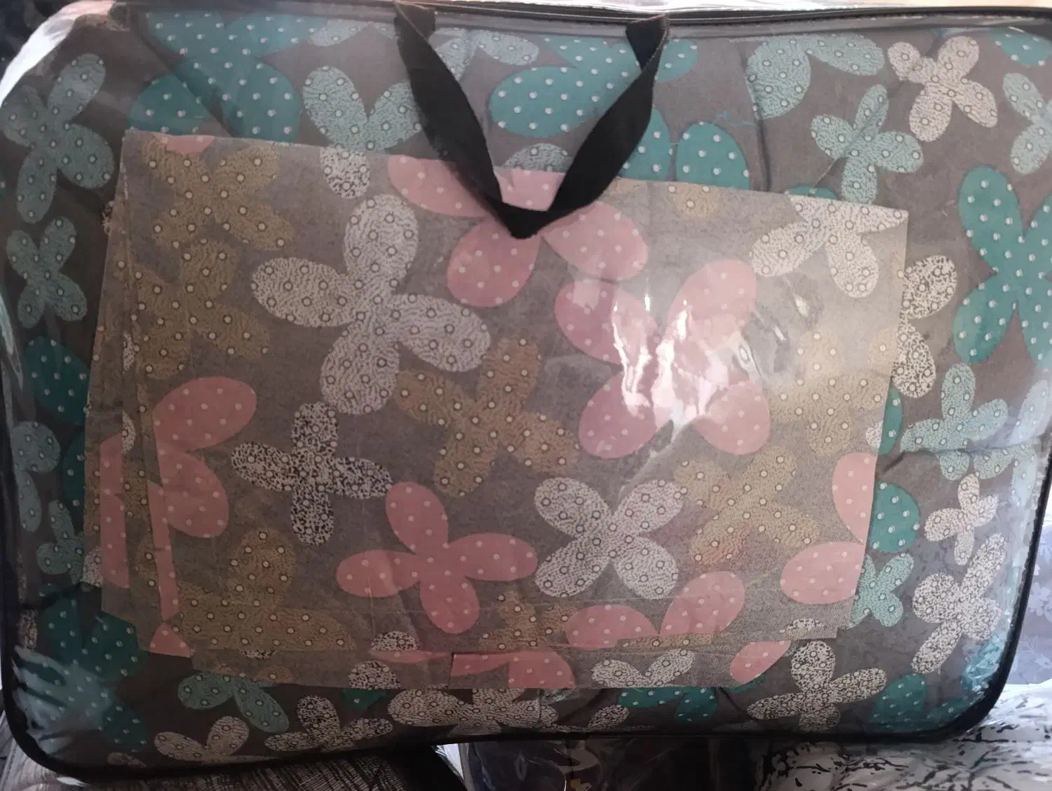 سرویس|رختخواب، بالش، پتو|بجنورد, |دیوار