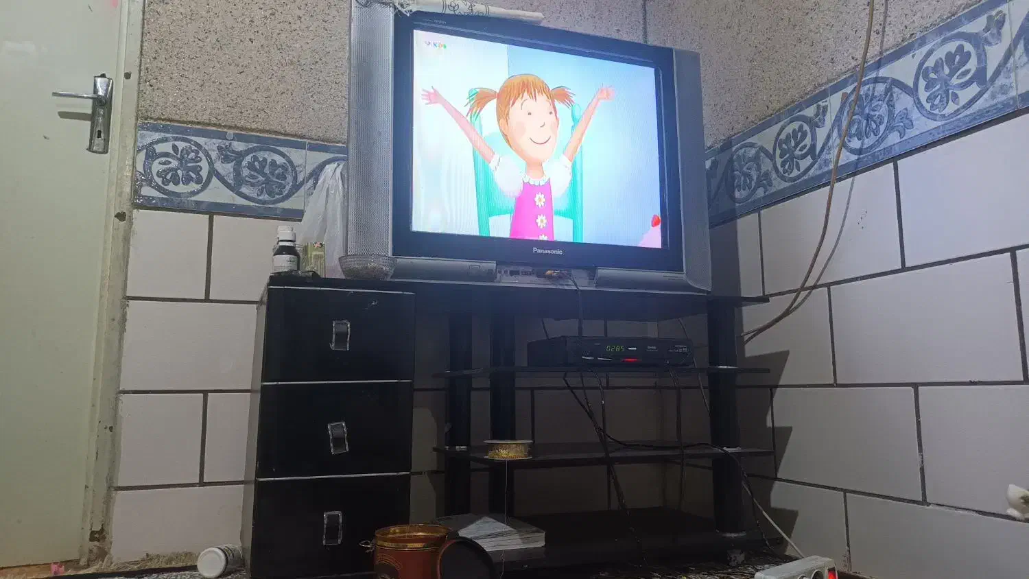 وسایل خانگی|تلویزیون و پروژکتور|شیراز, جوادیه|دیوار